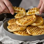 Tout le monde devient accro à ces gaufres de pommes de terre, ultra croquantes et fondantes, si faciles à préparer